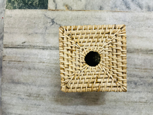 Natural cane tissu box