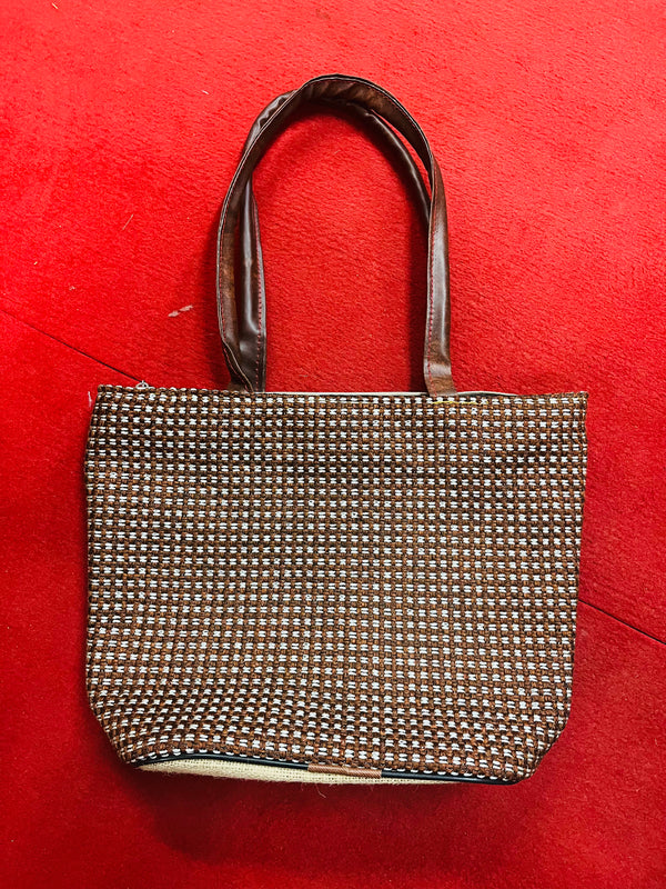 Stylish jute women hand bag